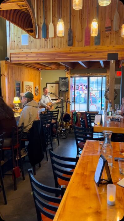 Johnny Rod live tonight! Here till 9! Come in and let us provide dinner and a show! 🍕🎸🎶